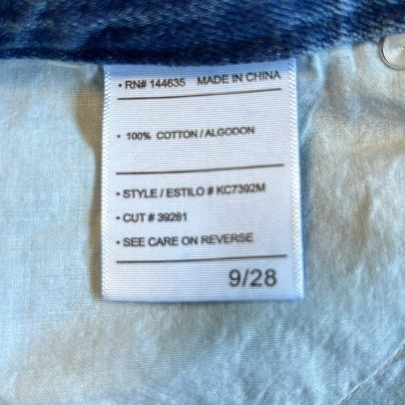 KanCan Taurus High Rise Straight Leg Cropped Jeans Frayed Hem Size 9 - Picture 8 of 9